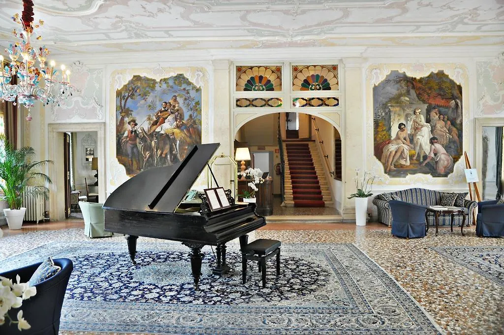 Hotel Villa Condulmer Mogliano Veneto Italië